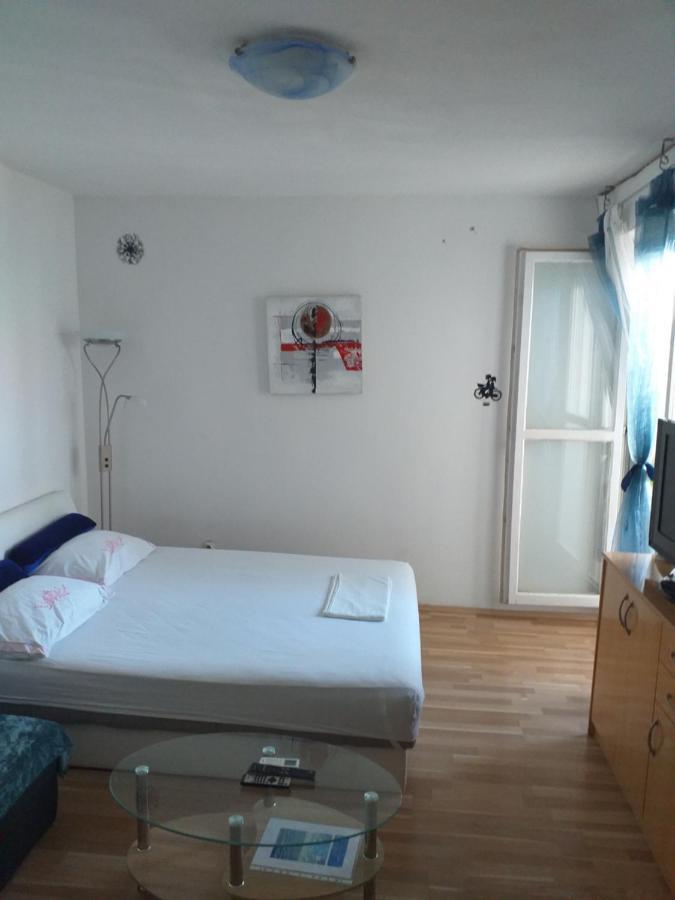 Studio Apartment Ema Split Exterior photo